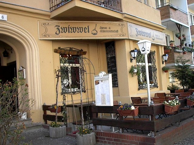 Zwiwwel by Red Haircrow